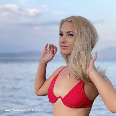 Sabrineeeeees avatar