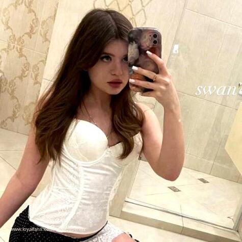 Goddess Maddy Perez avatar