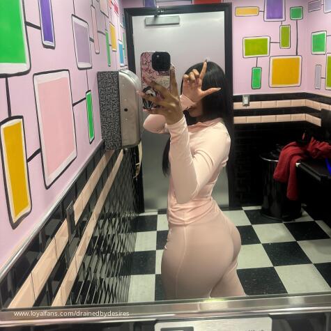 DrainedByDesires Findom avatar