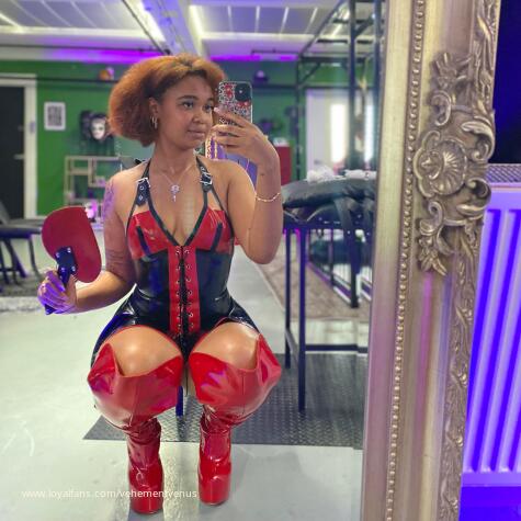 Goddess Venus Findom avatar