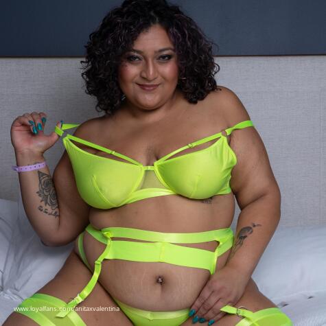 Anita Valentina avatar