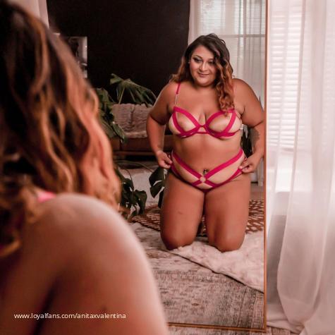 Working with my titties out 🤪 - Anita Valentina Official Photos | www