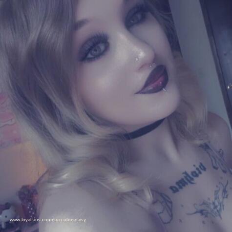 SuccubusDaisy avatar