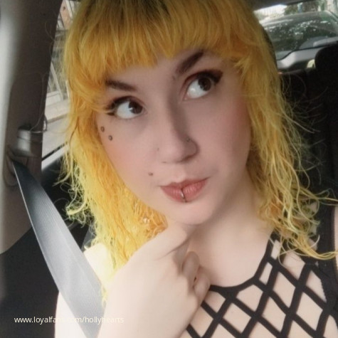 HollyHearts avatar