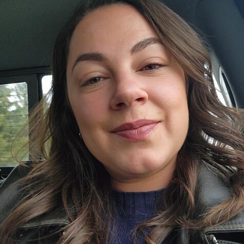Brunette Veronica avatar