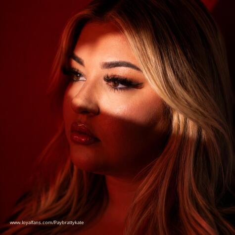 PRINCESS KATE FINDOM QUEEN avatar