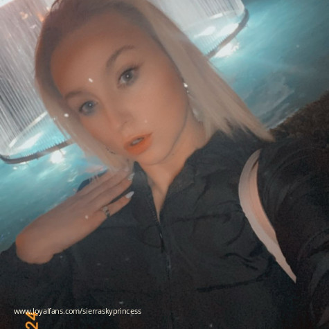 SierraSkyprincess avatar