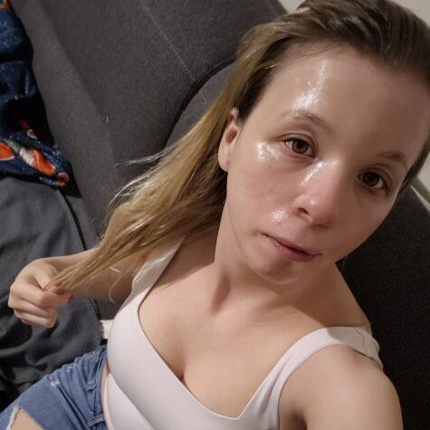 Szanelll avatar