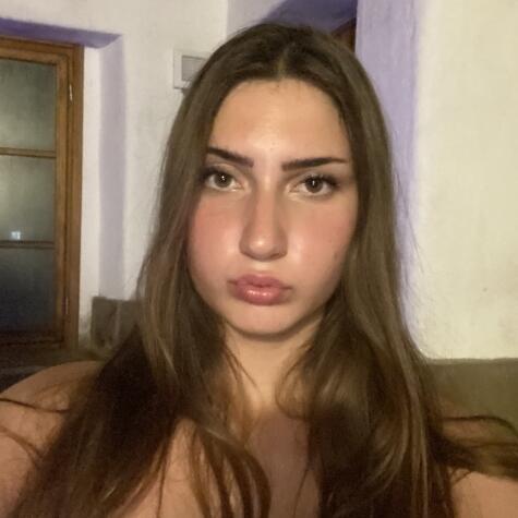 brattyscarlett_ avatar
