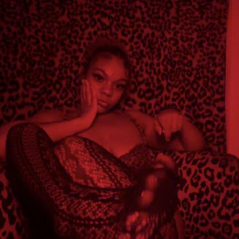 MommyyStarr avatar