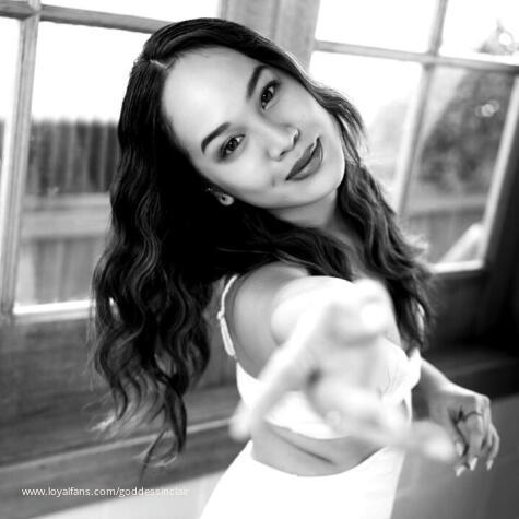 Goddess Sinclair avatar