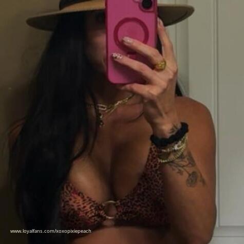 xoxopixiepeach avatar