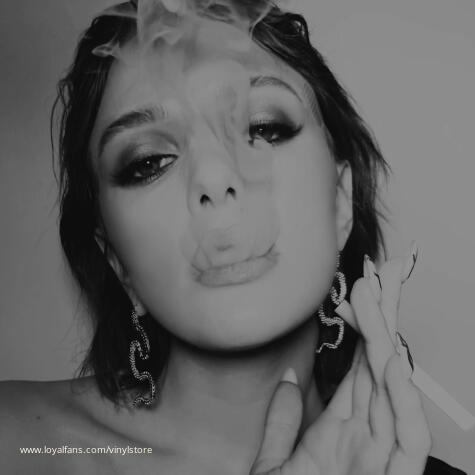 Silvia the Latex Mistress avatar