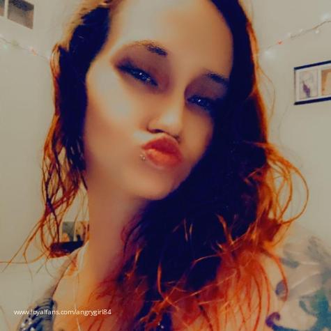 Angrygirl84 avatar