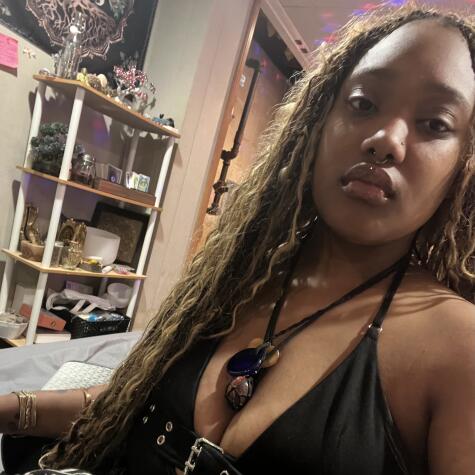 Goddesszhail avatar