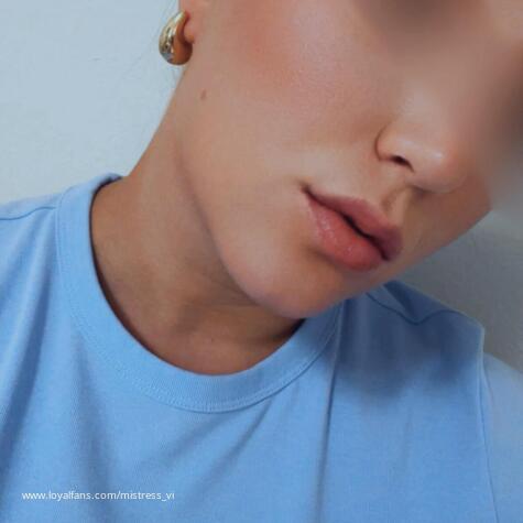 Mistress Vi818 avatar
