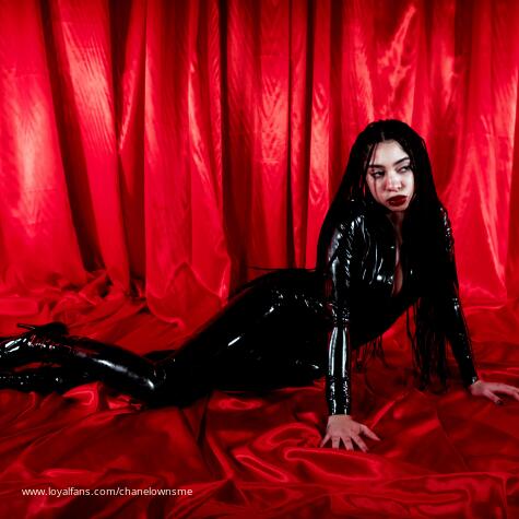 ChanelOwnsMe avatar