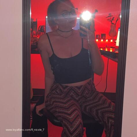 goddess nicole femdom findom avatar