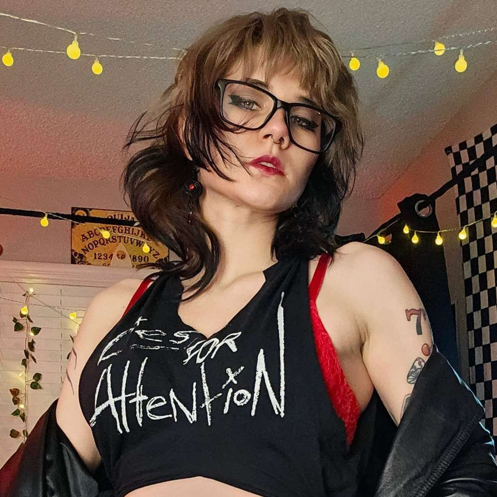 Adalind Gray's videos and clips Official account LoyalFans