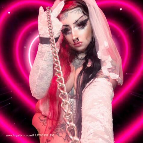 Vampiress Salem avatar