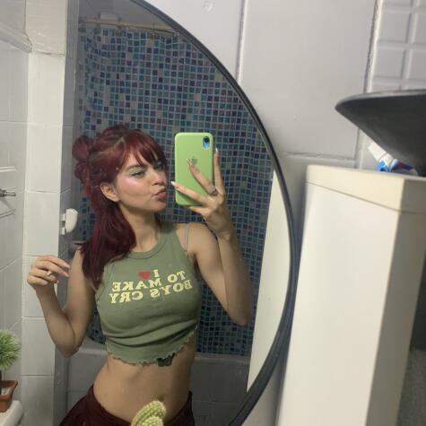 Onlymila avatar