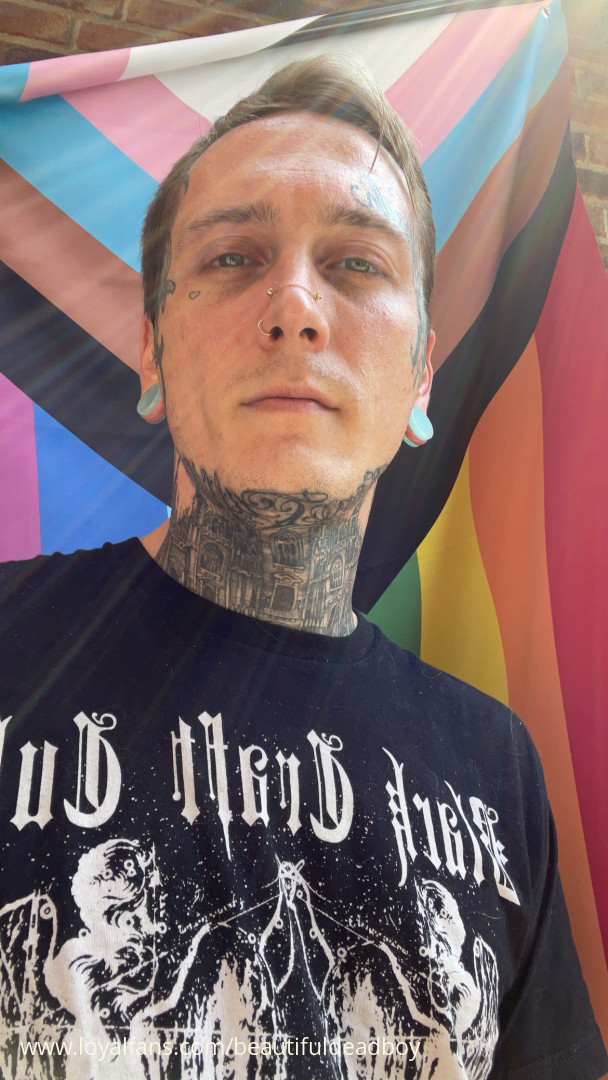 Beautiful Dead Boy’s Official Social Fan Page LoyalFans