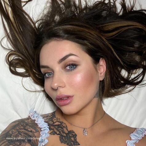 Julia Grace avatar