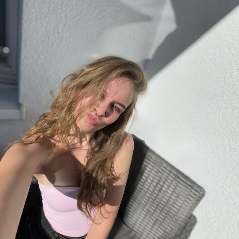 Elina154 avatar