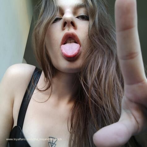 Miss Kamilla avatar