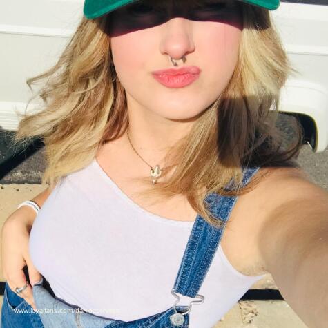 SpoilDani avatar