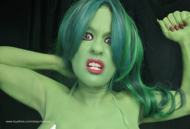 She-Hulk - Daisy Chain Cosplay Official Photos | www.Loyalfans.com