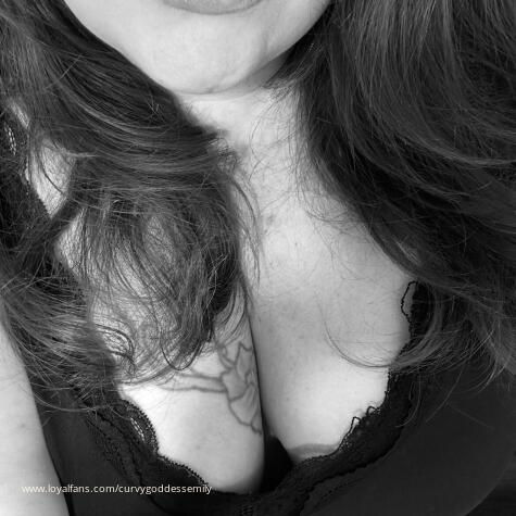 Curvy Goddess Emily avatar