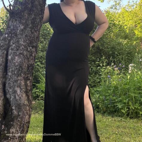 MommyDommeBBW avatar