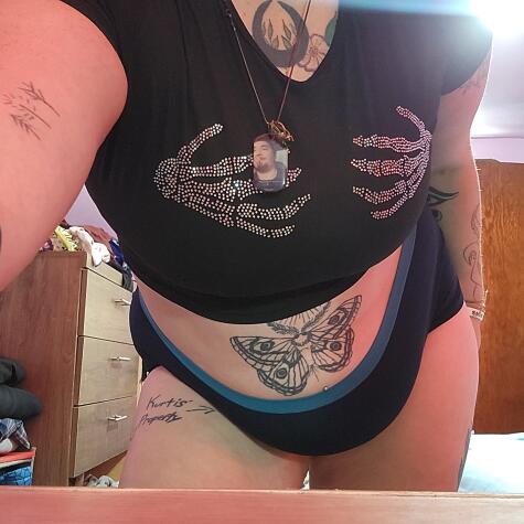DommeCara avatar