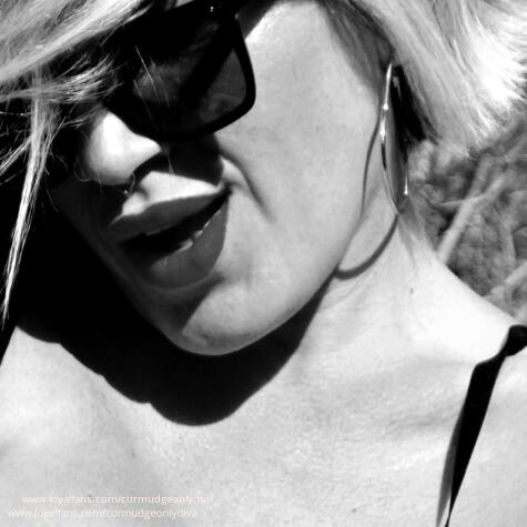 Curmudgeonly Diva avatar