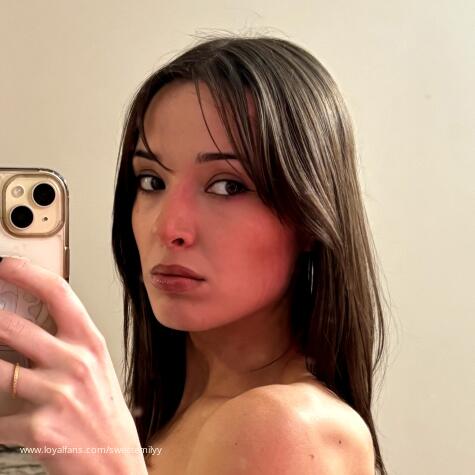 SweetEmilyy avatar