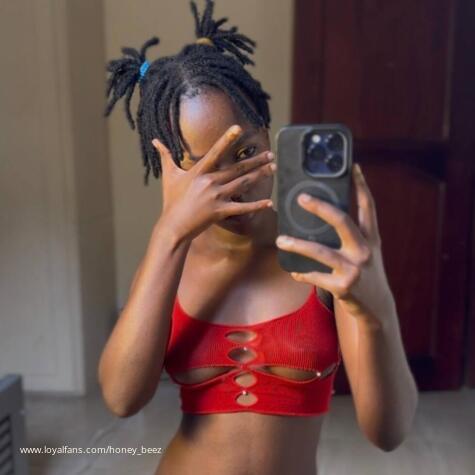 Miss Beez avatar
