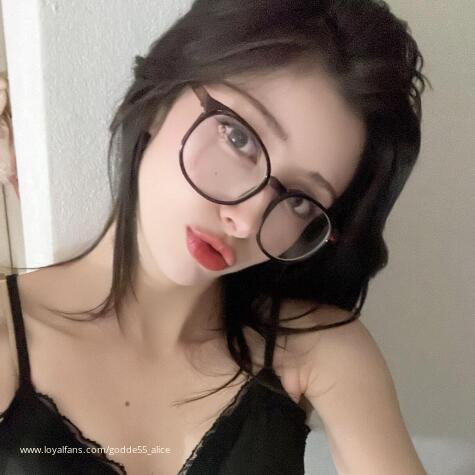 bratty goddess alice avatar