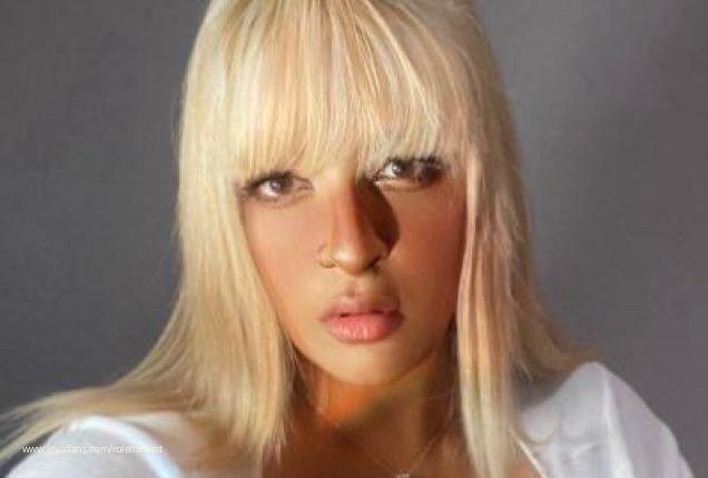 horny e-girl: huge natural tits massage - ROLEM BIG TITS Official