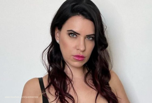 Spanking POV - Justine Cross Official Profile | www.Loyalfans.com