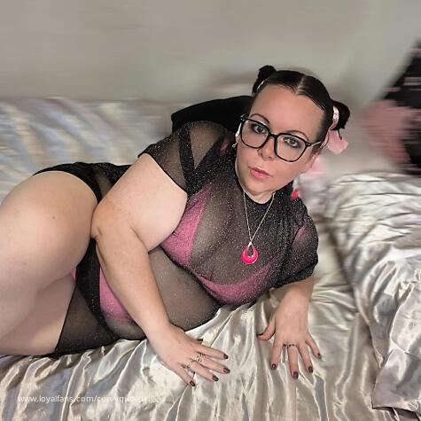 Curvyqueenxl avatar