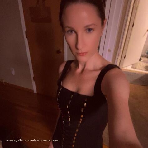 BratQueenAthena avatar