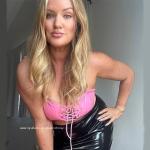 Queen Chrissy Femdom Findom Hypno  avatar