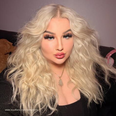 Findom Goddess Honey avatar