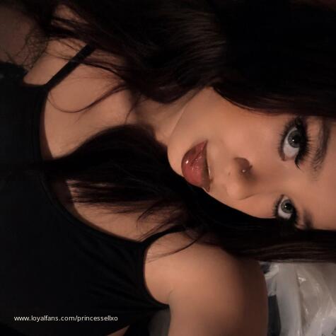 PrincessEllxo avatar