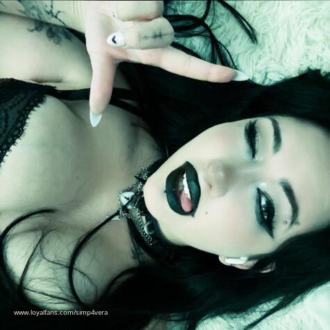 Simp4Vera avatar