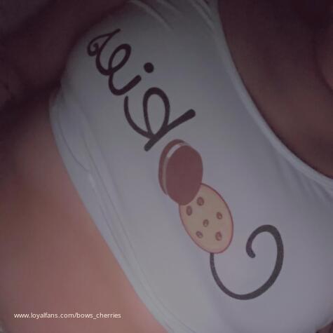 Bows_cherries avatar