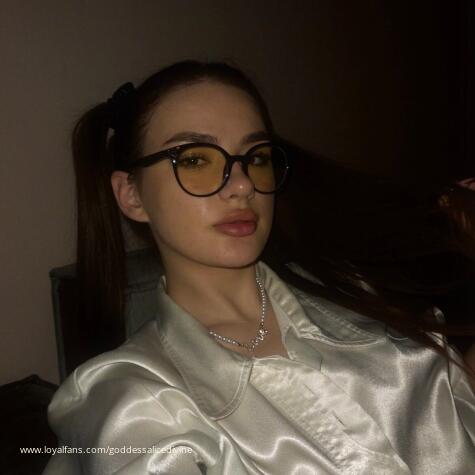 GoddessAliceDivine avatar
