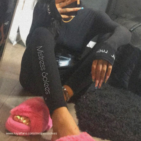 Mistress Solees avatar