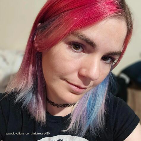 MistressE420 avatar